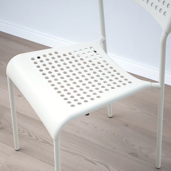 Plastic Chair With Metal Legs